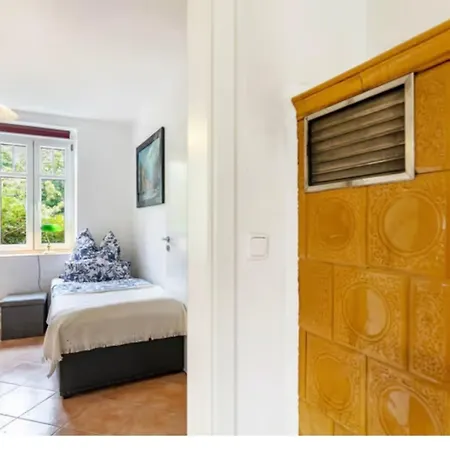 An Metropole Цойтен